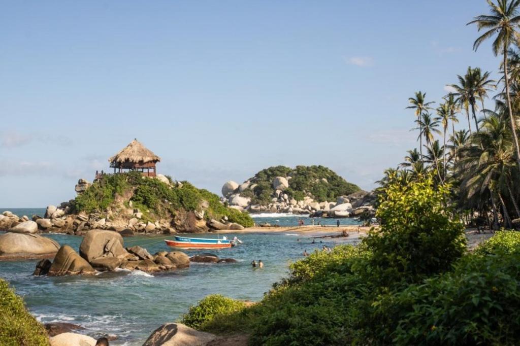 エル・ザイノ Colibri Parque Tayrona Dentro Del Parque Nacional Tayrona Bed & Breakfast エクステリア 写真